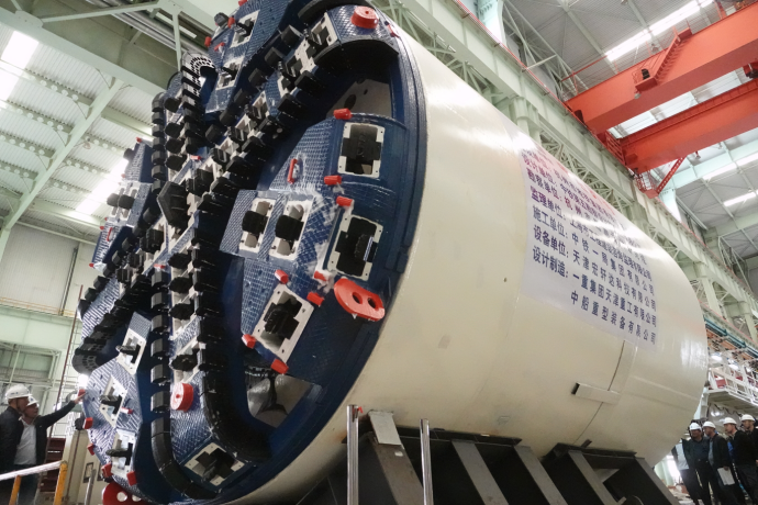 從制造邁向創(chuàng)造-天津衛(wèi)視專訪一重集團(tuán)天津重工有限公司